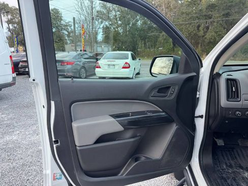 Used 2022 Chevrolet Colorado W/T w/ WT Convenience Package image 8