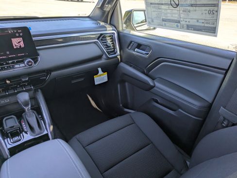 New 2026 GMC Canyon Elevation image 15