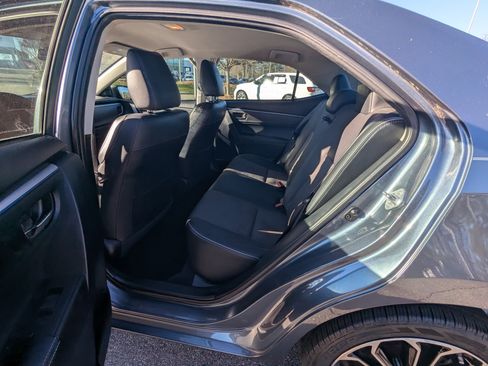 Used 2016 Toyota Corolla S image 11