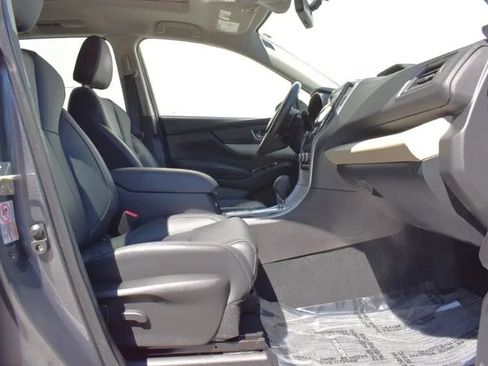 Used 2019 Subaru Ascent Limited AWD/4WD image 34