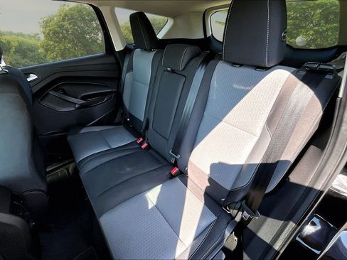 Used 2018 Ford Escape SE FWD image 25