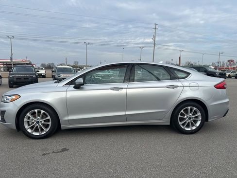 Used 2019 Ford Fusion SE image 24