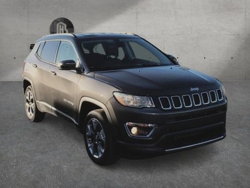 Used 2020 Jeep Compass Limited AWD/4WD image 3