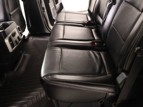 Used 2019 Ford F250 Lariat w/ Lariat Ultimate Package image 13