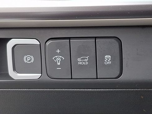 Used 2025 Hyundai Santa Fe SEL AWD/4WD image 23