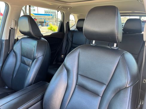 Used 2021 Nissan Rogue SL image 9