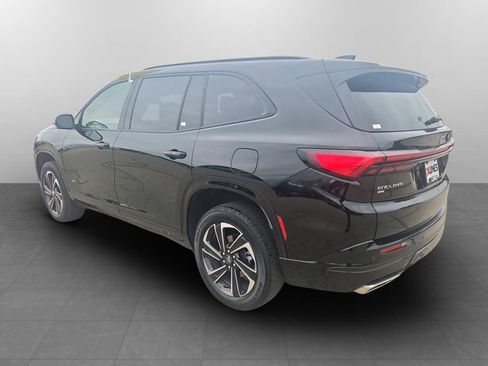Used 2025 Buick Enclave Sport Touring AWD/4WD image 9