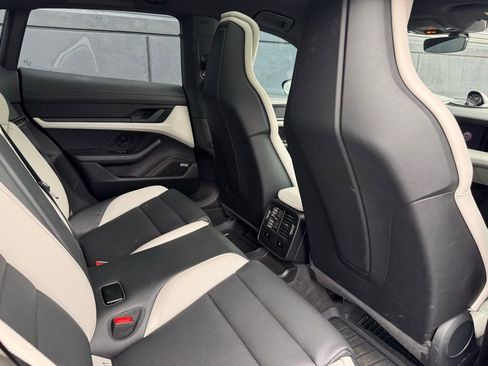 Certified 2022 Porsche Taycan 4 Cross Turismo image 21