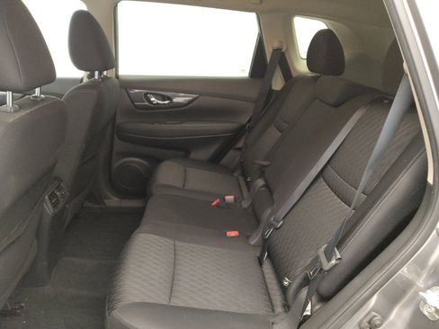 Used 2020 Nissan Rogue SV AWD/4WD image 18