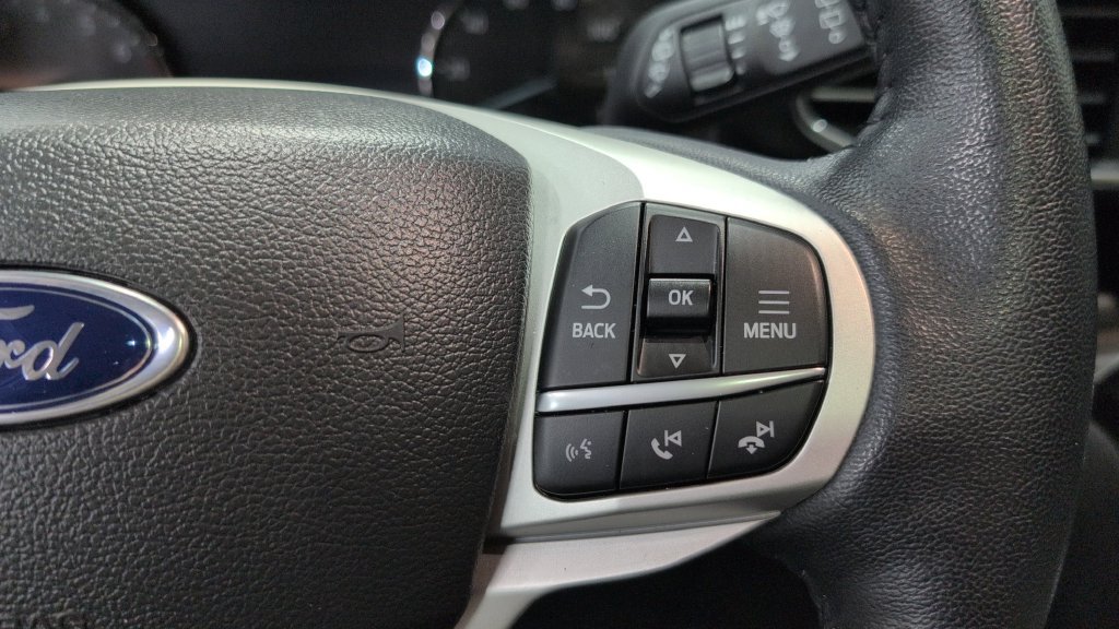 Used 2023 Ford Explorer Limited AWD/4WD image 12