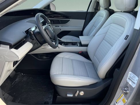 New 2026 Lincoln Nautilus Reserve w/ Jet Appearance Package image 25