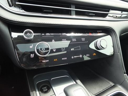Used 2026 INFINITI QX60 Luxe w/ Cargo Package FWD image 31