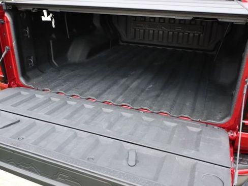 Used 2023 GMC Canyon Denali image 31