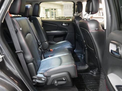 Used 2019 Dodge Journey GT image 29