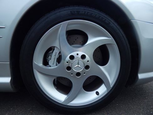 Used 2005 Mercedes-Benz SL 600 w/ AMG Sport Pkg image 43