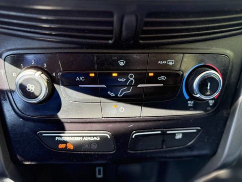 Used 2018 Ford Escape S image 12