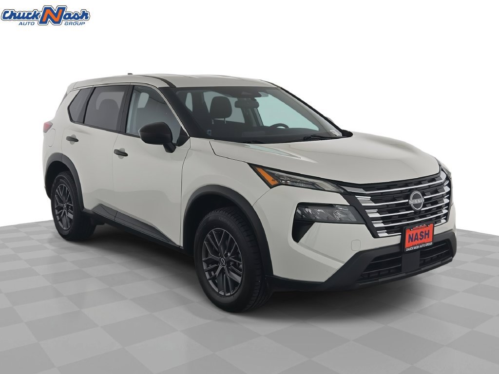 Used 2024 Nissan Rogue S FWD image 1