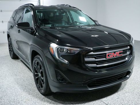 Used 2020 GMC Terrain SLT w/ Preferred Package FWD image 5