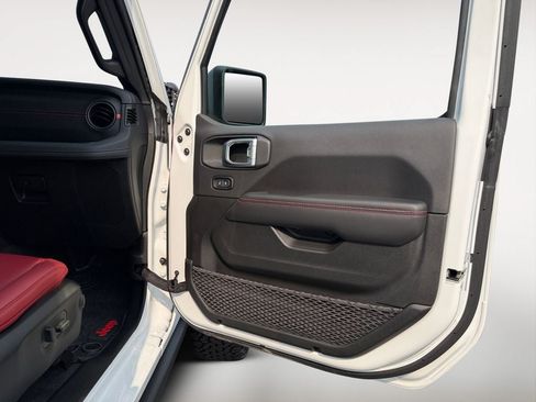Used 2024 Jeep Wrangler Unlimited Rubicon 392 AWD/4WD image 25