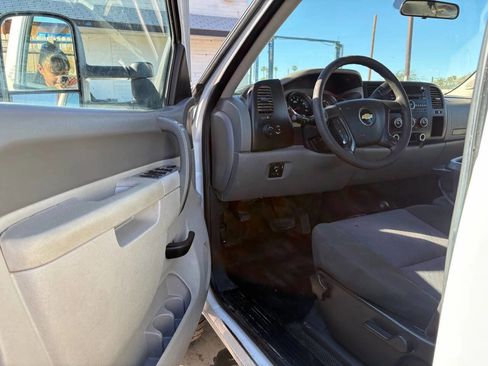 Used 2011 Chevrolet Silverado 3500 W/T image 13