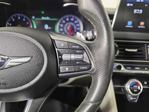 Used 2020 Genesis G70 2.0T image 19