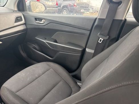 Used 2021 Hyundai Accent SE image 13