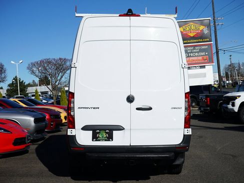 Used 2019 Mercedes-Benz Sprinter 144 image 4