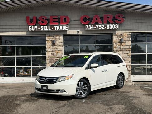 Used 2015 Honda Odyssey Touring Elite image 1