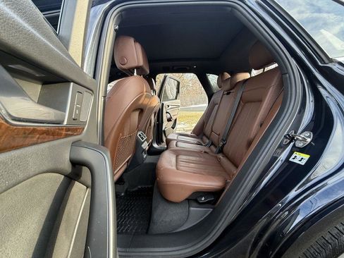 Used 2019 Audi Q5 2.0T Premium w/ Convenience Package image 21