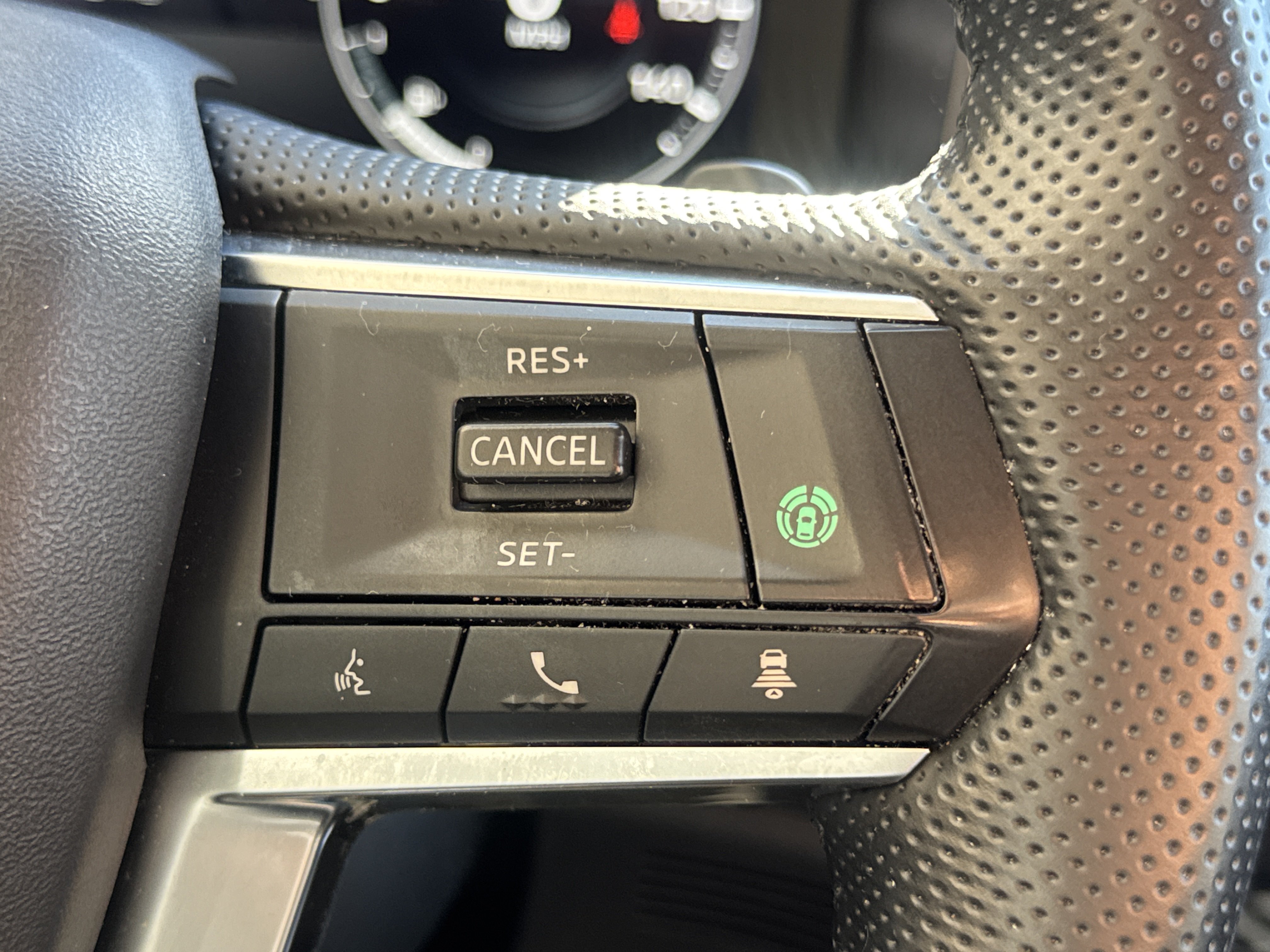 Used 2024 Mitsubishi Outlander SEL AWD/4WD image 19