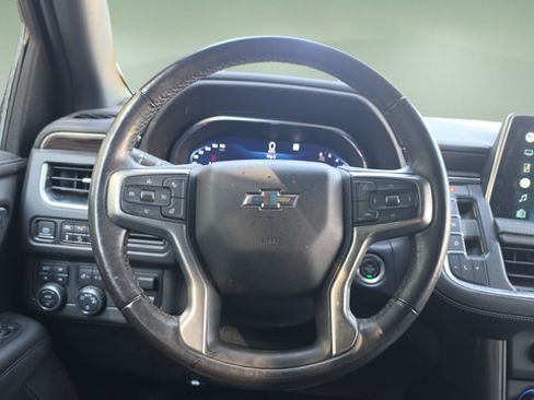 Used 2022 Chevrolet Tahoe Z71 w/ Z71 Off-Road Package AWD/4WD image 9