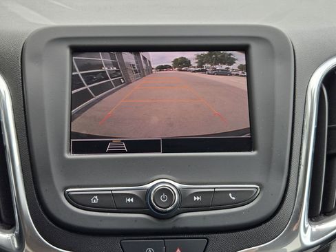 Used 2024 Chevrolet Equinox LS w/ LS Convenience Package FWD image 12