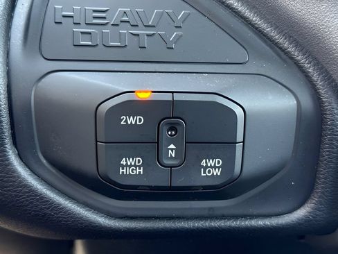 Used 2025 RAM 2500 Big Horn AWD/4WD image 21