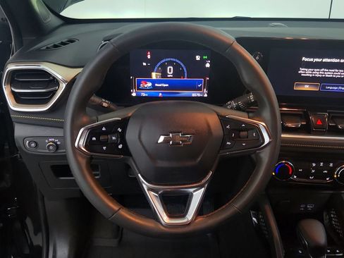 Used 2025 Chevrolet TrailBlazer ACTIV w/ Driver Confidence Package FWD image 19