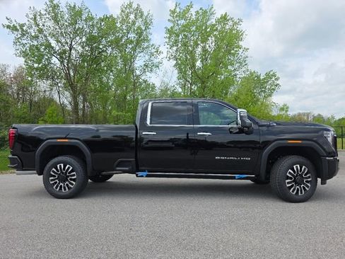 New 2026 GMC Sierra 3500 Denali Ultimate AWD/4WD image 18