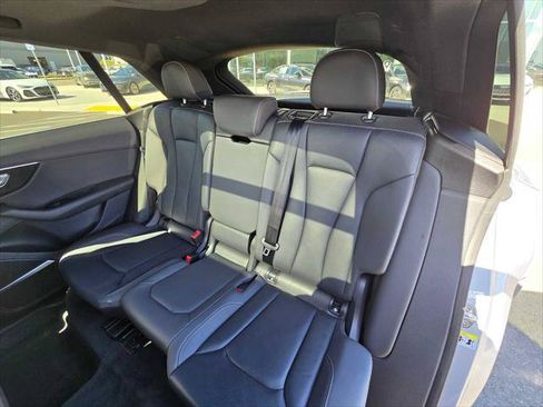 Used 2019 Audi Q8 Premium Plus w/ Premium Plus AWD/4WD image 17