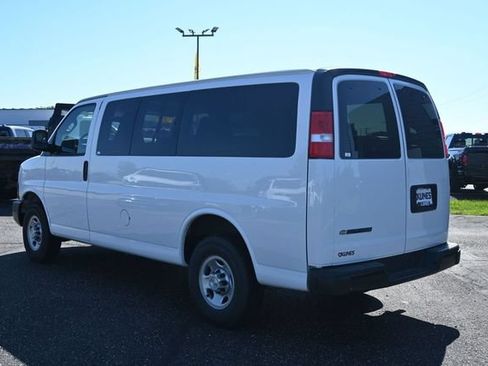 Used 2023 Chevrolet Express 3500 LS RWD image 7