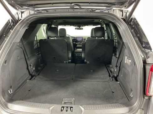 Used 2023 Ford Explorer ST w/ ST Appearance Package AWD/4WD image 32