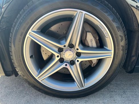 Used 2017 Mercedes-Benz E 300 4MATIC image 9