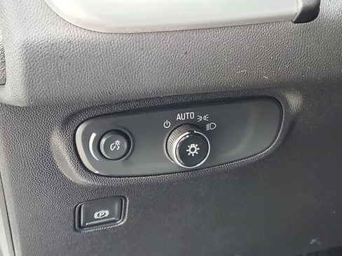 Used 2019 GMC Terrain SLE image 10