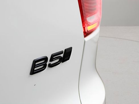 New 2026 Volvo XC40 B5 Ultra w/ Protection Package Premier image 31