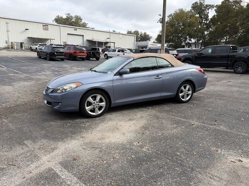 Used 2005 Toyota Solara SE image 1