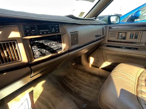 Used 1994 Buick Roadmaster Sedan image 23