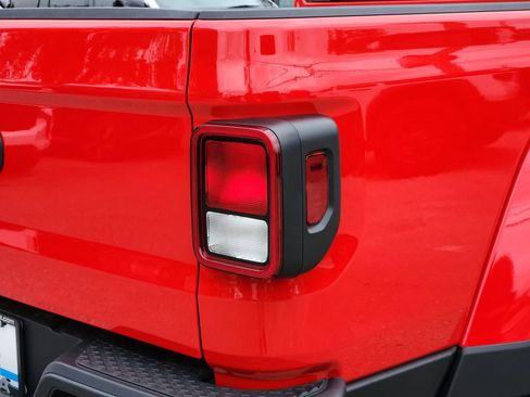 New 2026 Jeep Gladiator Sport image 8