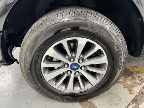 Used 2014 Ford F150 Limited image 25