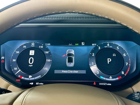 New 2025 Land Rover Range Rover Sport Dynamic SE image 13