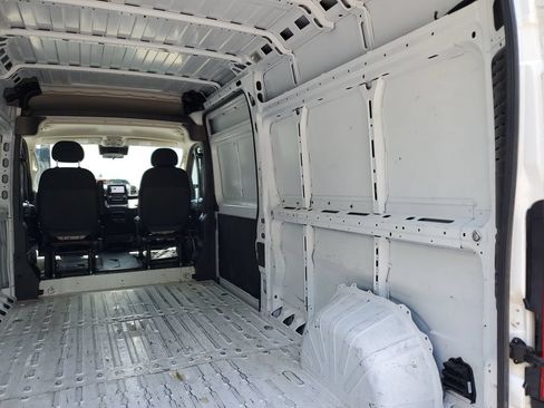Used 2023 RAM ProMaster 2500 FWD image 13