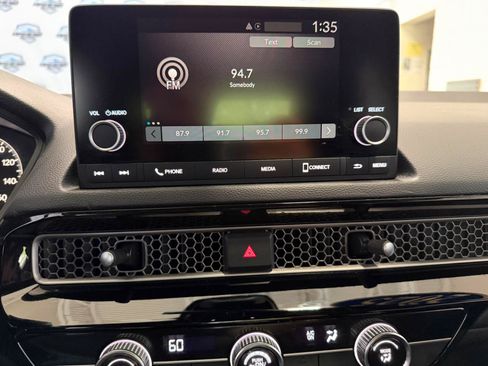 Used 2025 Honda Civic Sport image 39