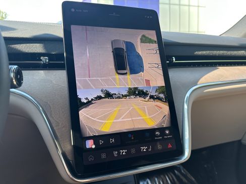 Certified 2025 Volvo EX90 Plus image 22