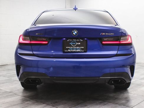 Used 2022 BMW M340i xDrive w/ Driving Assistance Package image 5